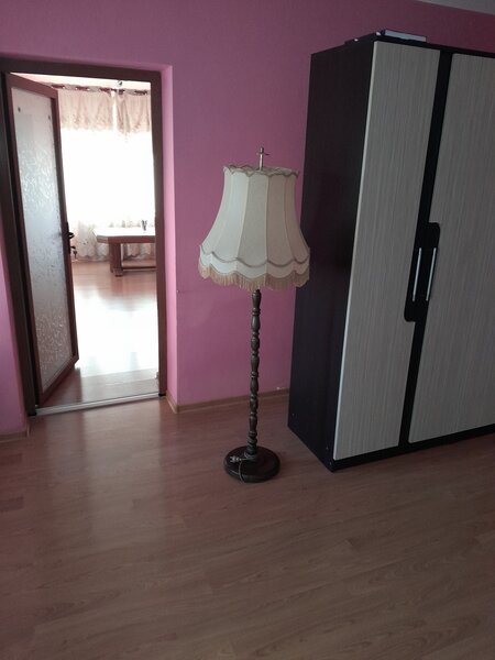 Stolniceni Prajescu vand casa